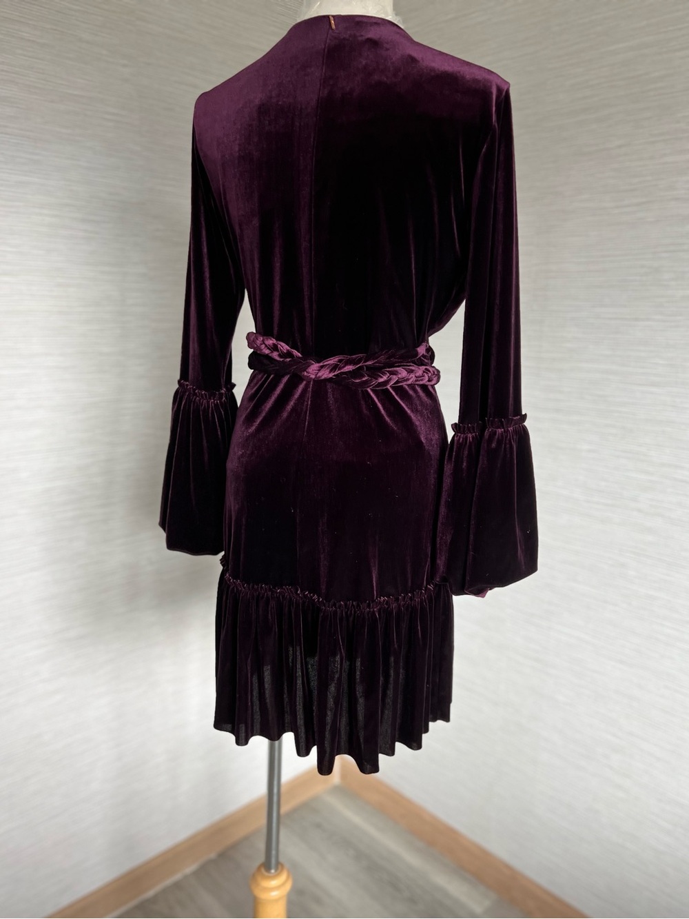 MISA LOS ANGELES Boho Velvet puff sleeve Wrap Dress in Deep Burgundy - Picture 5 of 11